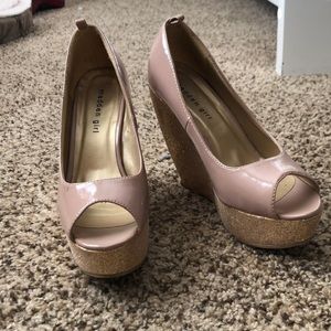 Nude an gold Madden Girl wedge heel